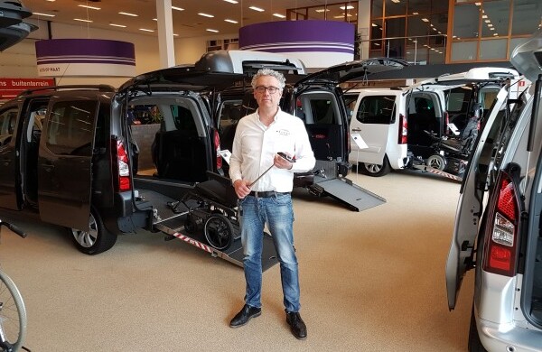 Aangepaste auto rijklaar opgeleverd