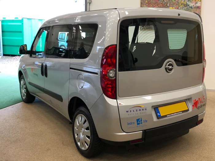 Opel Combo rolstoelauto occasion