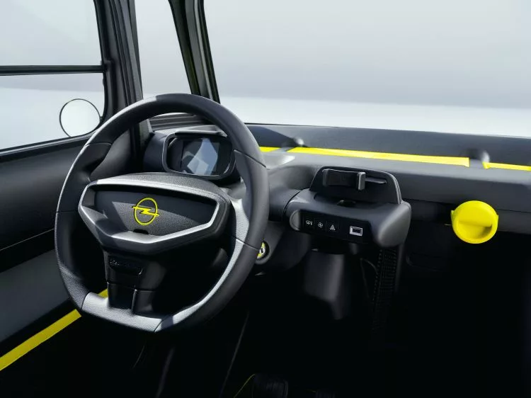 Dashboard en stuur Opel Rocks-e