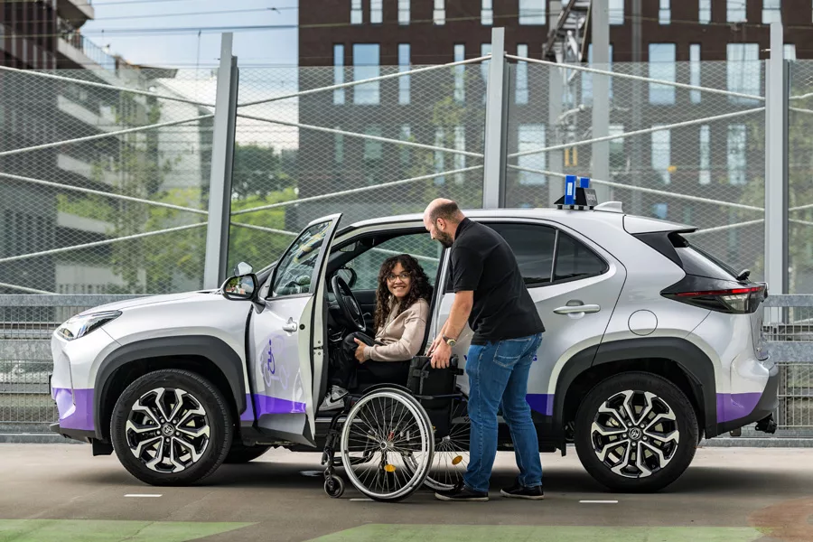 Rijles met rijinstructeur Welzorg Auto op Maat